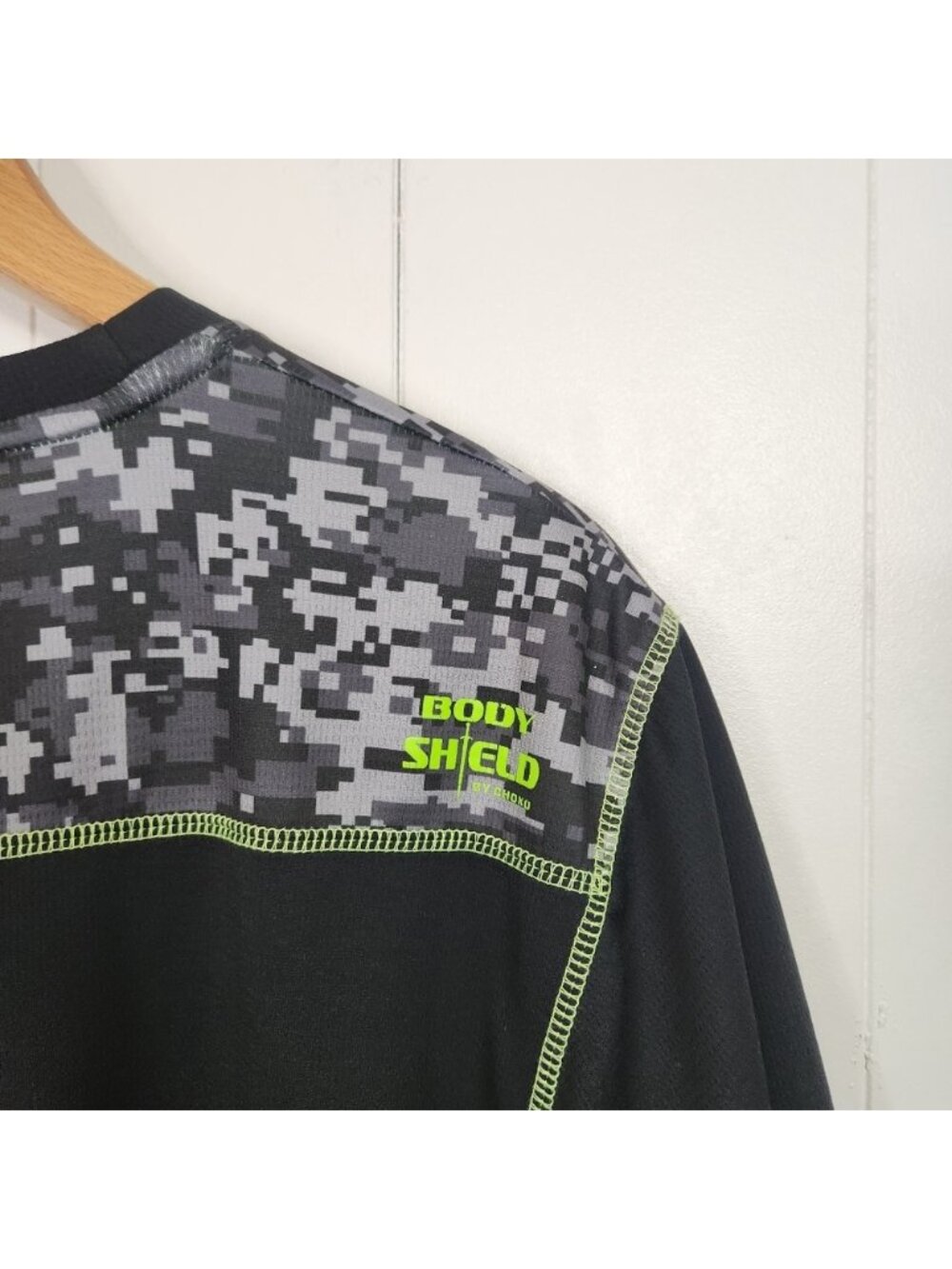 Jeep Black Digital Camo Choko Athletics Body Shield Mens XL T-Shirt - Picture 4 of 9